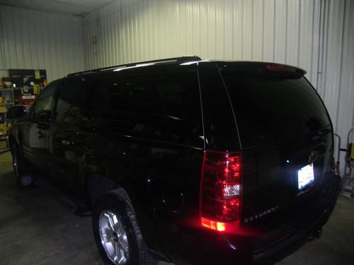 2007 chevrolet suburban 1500 z71 sport utility 4-door 5.3l