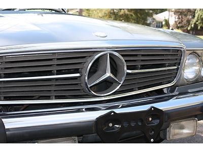 Mercedes-BenzSL380 Convertible/Hard top Classic Historical CarWe ship world wide, image 20