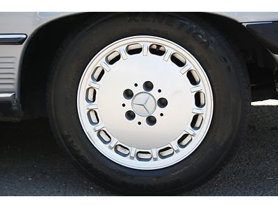 Mercedes-BenzSL380 Convertible/Hard top Classic Historical CarWe ship world wide, image 47