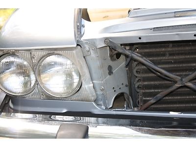 Mercedes-BenzSL380 Convertible/Hard top Classic Historical CarWe ship world wide, image 48