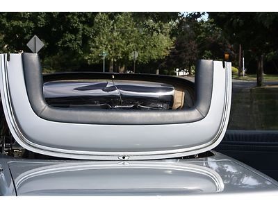Mercedes-BenzSL380 Convertible/Hard top Classic Historical CarWe ship world wide, image 76