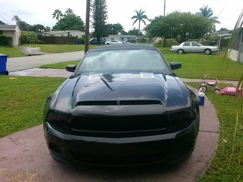 2012 ford mustang base convertible 2-door 3.7l