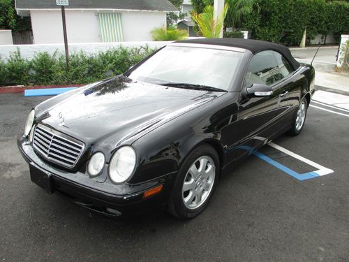 2003 mercedes-benz clk320 base convertible 2-door 3.2l