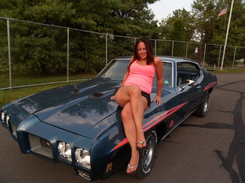 1970 atol blue gto w/ judge stripes on phs! excellent driver