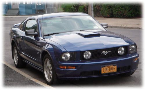 2007 ford mustang gt coupe original owner 17,000 miles no mods