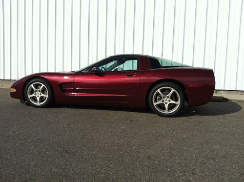 2003 chevrolet corvette 50th anniversary edition hatchback 2-door 5.7l