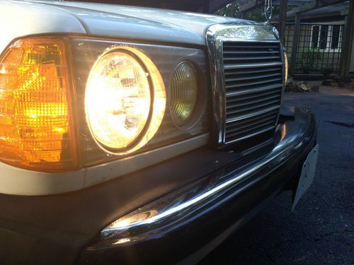 1983 Mercedes Benz 300 TD Estate Wagon -- Low Reserve!  Manual!!!! And Low Miles, image 9