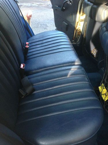 1983 Mercedes Benz 300 TD Estate Wagon -- Low Reserve!  Manual!!!! And Low Miles, image 24