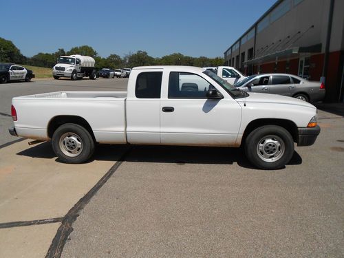 Government surplus vehicle!!! - 2004 dodge dakota truck ext. cab!!