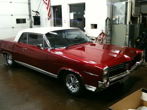 1964 pontiac bonneville 2dr hardtop 389v8, auto, runs and drives great 76k miles