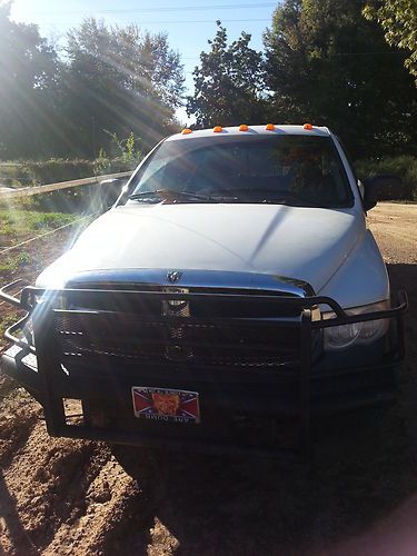 White ram 3500 2wd dually