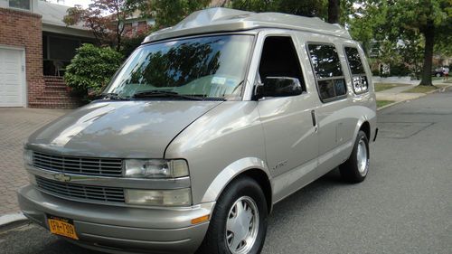 2002 chevrolet astro. high top van. flagship star edition. runs well.