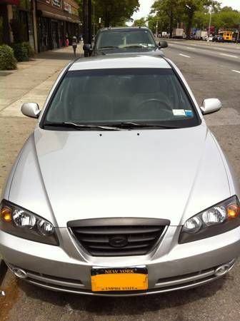 2004 hyundai elantra gls sedan 4-door 2.0l