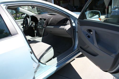 2007 Toyota Camry LE Sedan 4-Door 2.4L, image 8