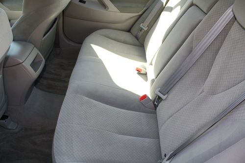 2007 Toyota Camry LE Sedan 4-Door 2.4L, image 9