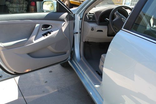 2007 Toyota Camry LE Sedan 4-Door 2.4L, image 15