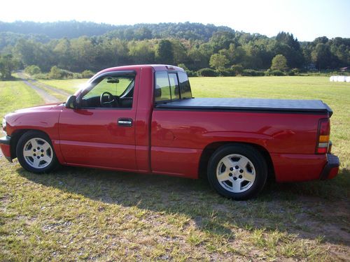 2000 chevrolet : silverado 1500 lowrider   chevy truck lowered