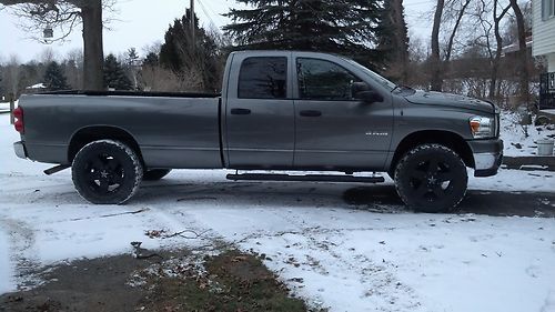 2008 dodge ram 1500 slt crew cab pickup 4-door 5.7l long bed