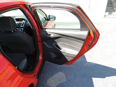 Ford Focus 2013 low miles-MOONROOF-2.0L-gas saver-SYNC-automatic-bluetooth, US $15,900.00, image 18