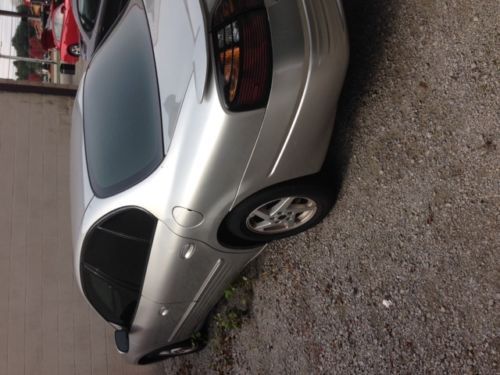 2004 PONTIAC BONNEVILLE SE, image 2