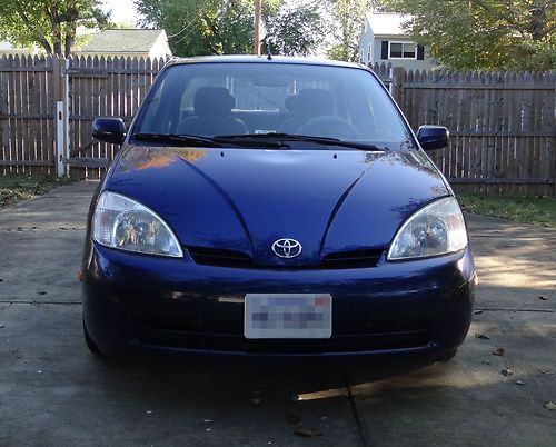 2002 toyota prius base sedan 4-door 1.5l  * no reserve !*