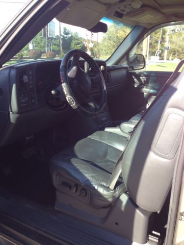 2002 Chevrolet Avalanche 1500 Z71 Crew Cab Pickup 4-Door 5.3L, image 9