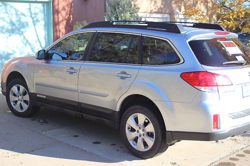 2012 subaru outback 2.5i premium wagon 4-door 2.5l