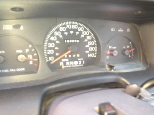 1998 - crown victoria  sedan rides very comfortably. security vehicle p71, US $2,999.00, image 3