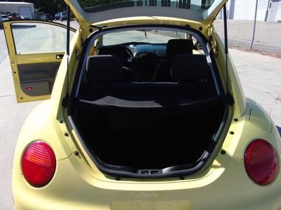 2005 Volkswagen Beetle GLS 1-Owner Vehicle in great condition inside and out Au, image 16