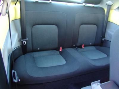 2005 Volkswagen Beetle GLS 1-Owner Vehicle in great condition inside and out Au, image 22