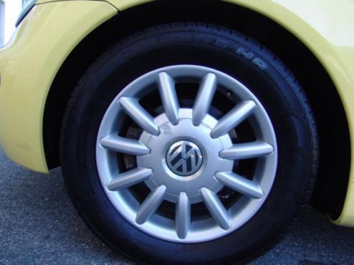 2005 Volkswagen Beetle GLS 1-Owner Vehicle in great condition inside and out Au, image 32
