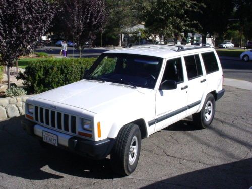 California jeep cherokee white sport 2001 well maintained car records