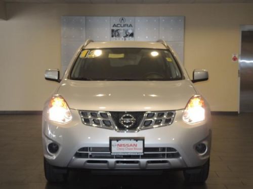 2013 nissan rogue sv awd bluetooth , back up camera , power seats  roof rails