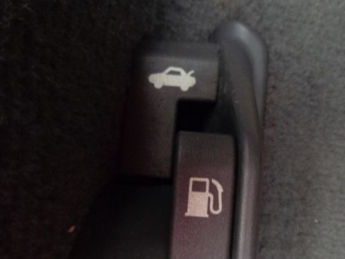 SLE V6 Coupe 3.3L JBL Stereo System MP3 Player Auxiliary Audio Input AM/FM Radio, image 35