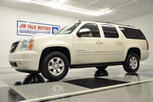 For sale white diamond 2013 yukon xl slt 4wd dvd 8 seats sunroof leather 4wd 12