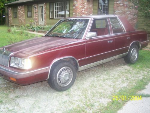 1988 chrysler lebaron base sedan 4-door 2.2l