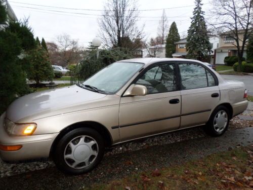 1997 toyota corolla base sedan 4-door 1.6l