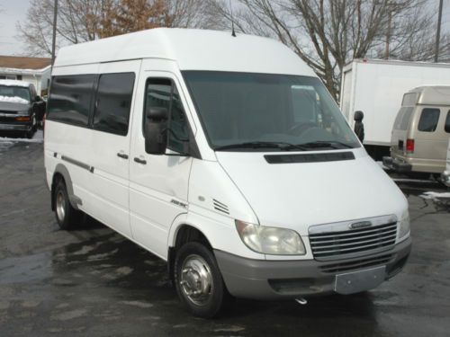 2005 freightliner sprinter 3500 dual rear wheels, 2.7l mercedes diesel, 92k mil