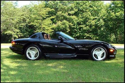 1995 Dodge Viper RT10 with only 8900 miles., image 2