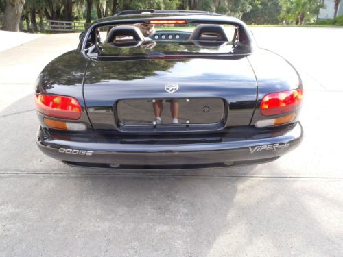1995 Dodge Viper RT10 with only 8900 miles., image 8