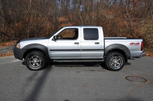 2002 nissan frontier se 4x4 crew cab pickup 4-door 3.3l no reserve clean carfax