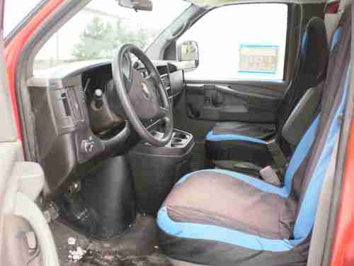 2009 15800 miles 3/4 ton chevy express van, image 10