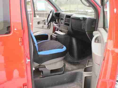 2009 15800 miles 3/4 ton chevy express van, image 14