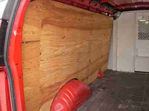 2009 15800 miles 3/4 ton chevy express van, image 17