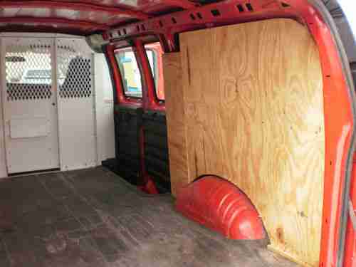 2009 15800 miles 3/4 ton chevy express van, image 18