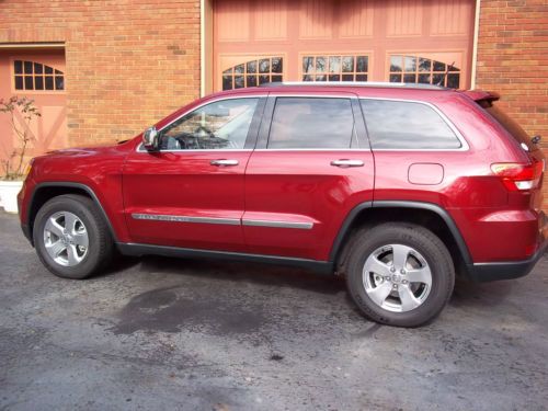 2013 Jeep Grand Cherokee Limited Sport Utility 4-Door 3.6L, image 1