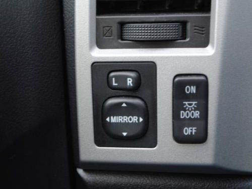 CAB SR5 4.7L V8 4X4 4WD FOUR WHEEL DRIVE 18 IN ALLOY DRL COLD KIT POWER HEATED, image 39