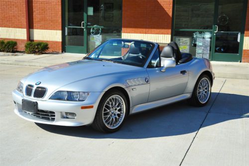 Bmw z3 roadster convertible / m package / manual / amazing cond / only 32k miles