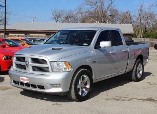 5.7l v8 hemi slt sport buckets sunroof navigation 20in rims tow camera mp3 4x4