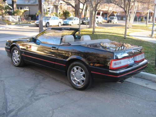 1993 Cadillac Allante Base Convertible 2-Door 4.6L Black/Tan interior 108420 mil, image 3